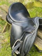 Dressurzadel The crown saddlery walsall 18,5inch, Dieren en Toebehoren, Overige soorten, Ophalen of Verzenden, Zo goed als nieuw