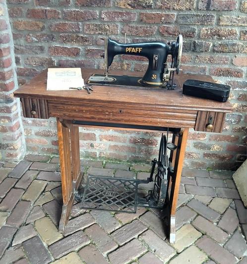 Oude Pfaff naaimachine, Antiek en Kunst, Antiek | Naaimachines, Ophalen