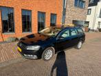 Volkswagen Passat 1.6 TDI 77KW Bluemotion Variant 2012 Zwart, Auto's, Origineel Nederlands, Te koop, 5 stoelen, 1400 kg