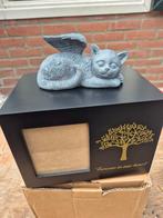 Katten urn, Ophalen, Nieuw
