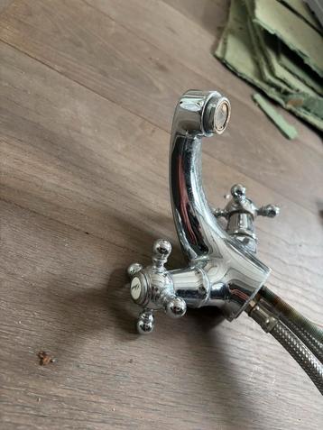 Klassieke Chroom Wastafelkraan beschikbaar voor biedingen