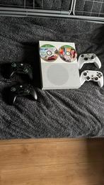 Xbox one 4 controllers 2 spellen, Spelcomputers en Games, Spelcomputers | Xbox One, 500 GB, Xbox One, Ophalen of Verzenden, Zo goed als nieuw
