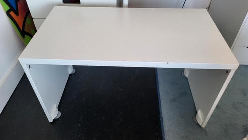 IKEA SMÅSTAD / STUVA bankje / kleuter buro, wit, Kinderen en Baby's, Kinderkamer | Tafels en Stoelen, Gebruikt, Stoel(en), Ophalen