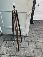 Mooie driepoot uitrekbaar als lamp, Ophalen