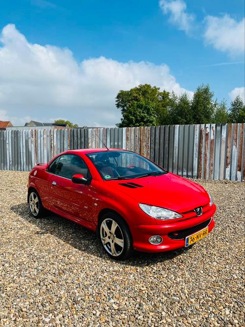 Peugeot 206 2.0 16V CC 2004 Rood Gas G3 weinig km zeer mooi!, Auto's, Peugeot, Bedrijf, ABS, Airbags, Airconditioning, Centrale vergrendeling