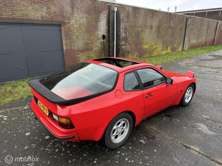 Porsche 944 targa 2.5 1983, Auto's, Oldtimers, Bedrijf, Te koop, Porsche, Benzine, Overige carrosserieën, Handgeschakeld, Rood