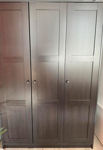 Wardrobe beschikbaar voor biedingen