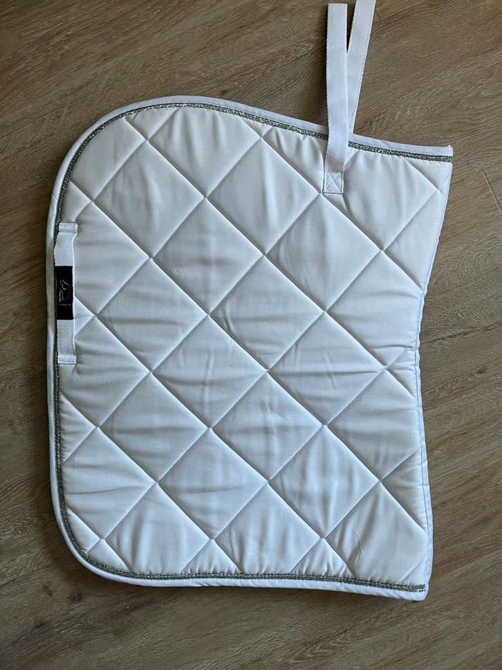 2 witte wedstrijd dekjes 1x gebruikt maat Full, Dieren en Toebehoren, Paarden en Pony's | Dekens en Dekjes, Zo goed als nieuw