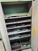 zware stalen werkplaatskast gevuld met grote metaalboren., Ophalen, Gevuld, Zo goed als nieuw