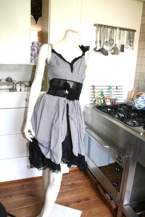 Topstuk 36 le tricot chic italie feestjurk petticoat BB ruit, Kleding | Dames, Jurken, Nieuw, Maat 36 (S), Zwart, Knielengte, Verzenden