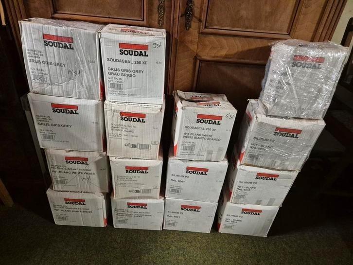 grote partij kit, Soudal Silirub 2S, Silirub p2, soudaseal, Doe-het-zelf en Verbouw, Verf, Beits en Lak, Nieuw, Wit, Ophalen