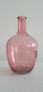 Fles / vaas van roze / rood  glas, Minder dan 50 cm, Glas, Ophalen of Verzenden, Zo goed als nieuw