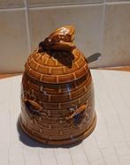 Honingpot Majolica, bijenkorf met lepeltje, Ophalen of Verzenden, Zo goed als nieuw