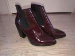 ZGAN bordeaux lak enkellaars mt 39, Ophalen of Verzenden, Zo goed als nieuw, Rood