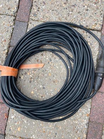 Verlengsnoer 30 meter beschikbaar voor biedingen
