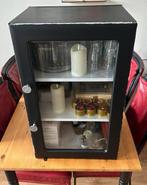 Vitrinekastje gepimpt zwart zilver, Ophalen, 50 tot 100 cm, Zo goed als nieuw, Minder dan 25 cm