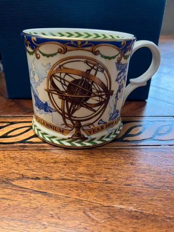 Royal Grafton Millennium Mug jaar 2000 beschikbaar voor biedingen