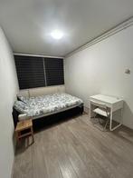 Room For Rent Banne Shopping Center Amsterdam North, Huizen en Kamers, Kamers te huur, Amsterdam