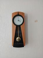 Goed lopende klok, ongeveer 70 cm lang. Is overcompleet, Audio, Tv en Foto, Weerstations en Barometers, Ophalen