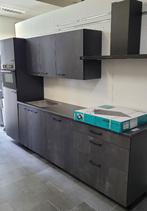 NIEUWE BRUYNZEEL METAALZWART Decor 300 cm / INNOVARE OUTLET, Nieuw, Enkelwandige keuken, Kunststof, Grijs