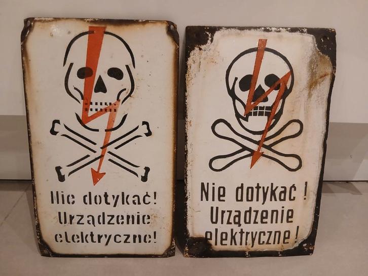 2 Oude Emaille Borden - Niet aanraken!, Antiek en Kunst, Antiek | Emaille, Ophalen of Verzenden