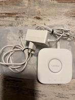 philips hue bridge ,vierkante versie , v2,met netwerk kabel, Ophalen of Verzenden, Gebruikt