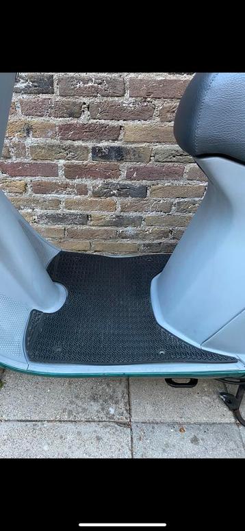 Piaggio Skr Voetmat beschikbaar voor biedingen