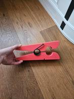 Grote decoratieve houten wasknijper, Ophalen