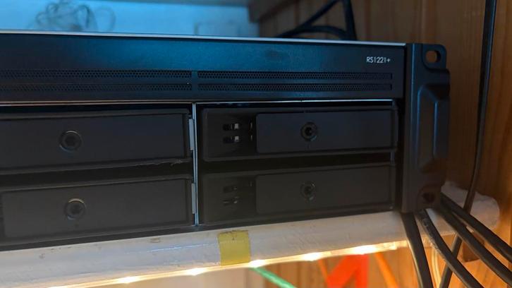 Synology RS1221+ 8-bay NAS met 4TB WD Red, Computers en Software, NAS, Gebruikt, Ophalen