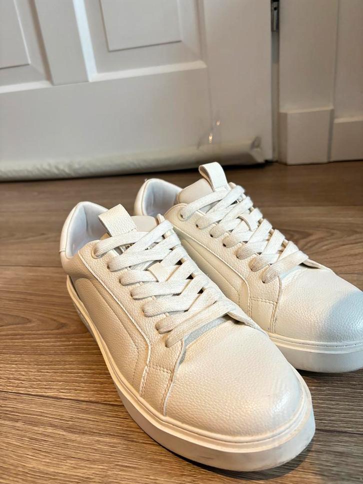 Kurt Geiger Cream Sneakers, Kleding | Dames, Schoenen, Zo goed als nieuw, Sneakers of Gympen, Beige, Ophalen