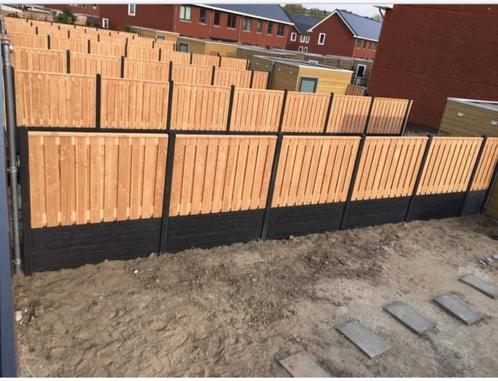 Stormschade of nieuwe Hout beton schutting nu aanbieding, Diensten en Vakmensen, Tuinmannen en Stratenmakers, Hekwerk of Schuttingen