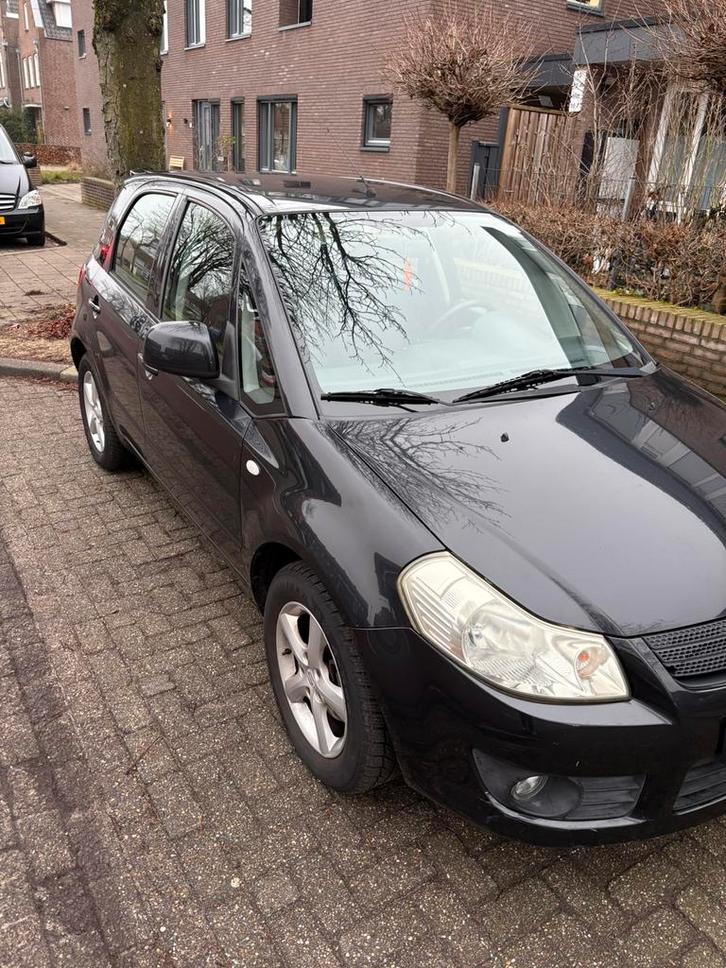 Suzuki SX4 1.6  Zwart, Auto's, Suzuki, Particulier, SX4, Benzine, C, Hatchback, Handgeschakeld, Origineel Nederlands, Zwart, Voorwielaandrijving