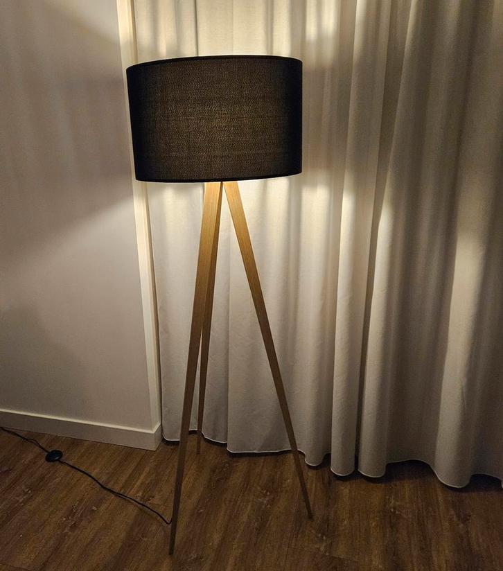 Vloerlamp Zuiver Tripod Wood zwart, Huis en Inrichting, Lampen | Vloerlampen, Zo goed als nieuw, 150 tot 200 cm, Ophalen
