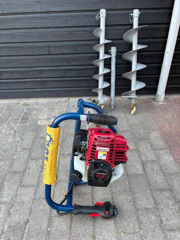Motorgrondboor egi met Honda 4T incl. 3 boren 10/15/20cm  beschikbaar voor biedingen