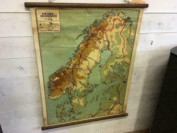 Zeer oude landkaarten , leuk als decoratie in uw huis., Antiek en Kunst, Antiek | Schoolplaten, Ophalen of Verzenden