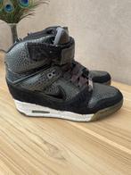 Nike Air Revolution Sky High New York  - collecters item, Kleding | Dames, Schoenen, Nike, Ophalen of Verzenden, Sneakers of Gympen