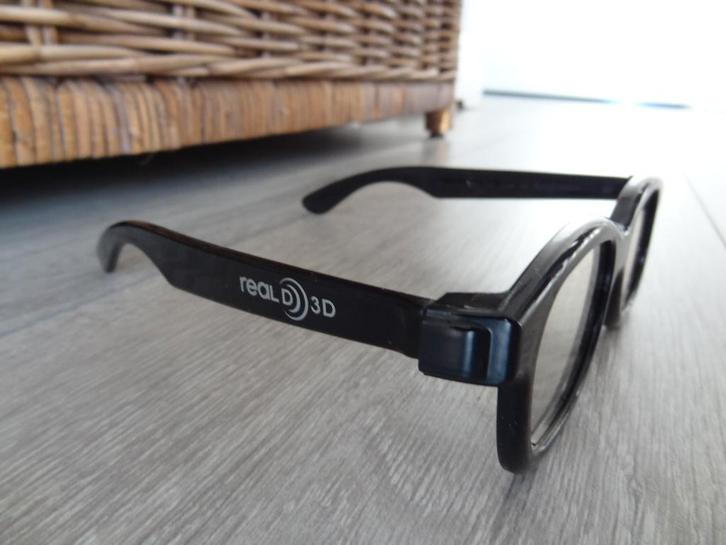3D Bril – Real 3D (4 Beschikbaar) >Snelle Verzending!<, Audio, Tv en Foto, Televisie-accessoires, Zo goed als nieuw, Ophalen of Verzenden