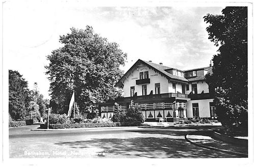 960697	Bennekom	Gld 1955 Hotel	Neder-Veluwe	 Postzegel afgew, Verzamelen, Ansichtkaarten | Nederland, Gelopen, Gelderland, 1940 tot 1960