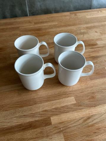 Royal Stafford Pearl Ontbijtbekers (4 stuks) beschikbaar voor biedingen