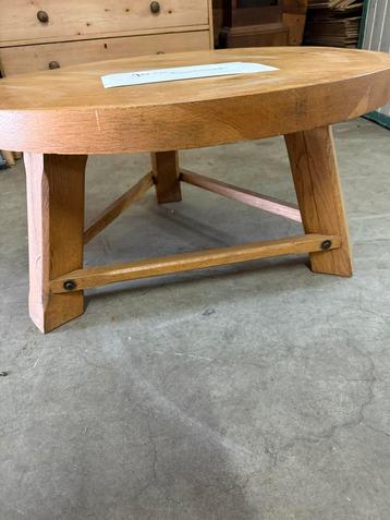 Te Koop: Houten Vintage Salontafel – Uniek & Sfeervol! beschikbaar voor biedingen