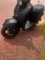 Klus scooter zonder 123, Fietsen en Brommers, Scooters | Overige merken, Ophalen, Gebruikt, Maximaal 45 km/u, Benzine