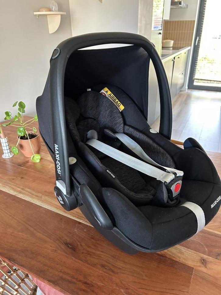 Maxi-Cosi Pebble Pro i-Size – Essential Black (2020), Kinderen en Baby's, Autostoeltjes, Zo goed als nieuw, Maxi-Cosi, 0 t/m 13 kg