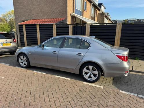 BMW 5-Serie 2.2 I 520i AUT 2004 Grijs, Auto's, BMW, Particulier, 5-Serie, ABS, Airbags, Airconditioning, Alarm, Centrale vergrendeling