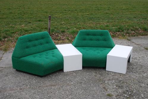 Jaren '70 fauteuils groen met tafeltjes, Huis en Inrichting, Fauteuils, Gebruikt, Hout, Stof, Overige materialen, 100 tot 125 cm