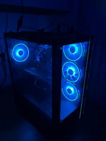 GAMING PC RTX 4060 I7 8700 beschikbaar voor biedingen
