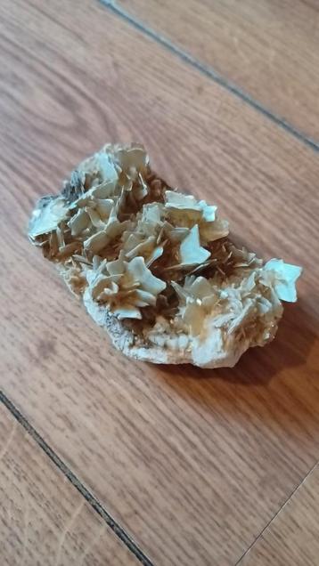 Muskoviet in Kwarts - Prachtig Mineraal beschikbaar voor biedingen