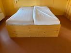 Houten bed(multiplex), Ophalen, Gebruikt, Bruin, Tweepersoons