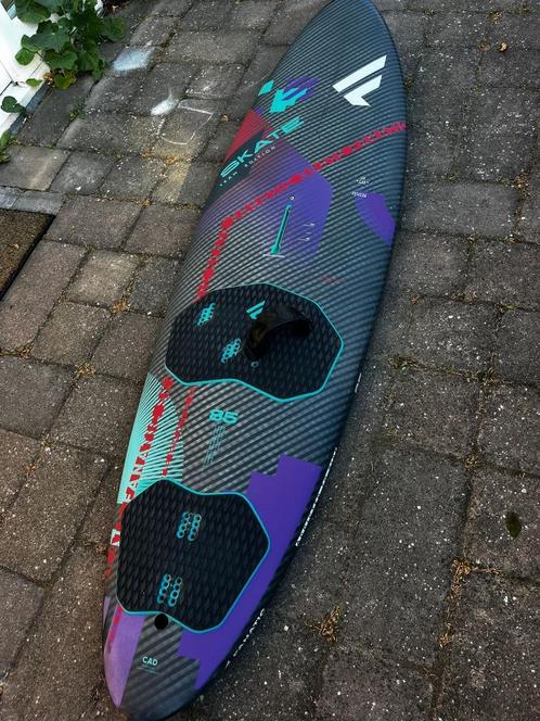 Fanatic Skate windsurf freestyle board 2023, Watersport en Boten, Windsurfen, Zo goed als nieuw, Plank, Minder dan 250 cm, Ophalen