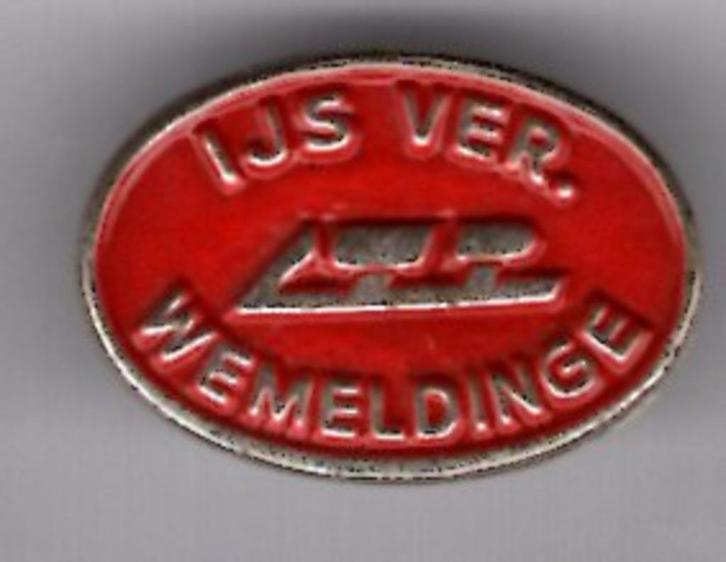 IJS vereniging Wemeldinge rood op blik broche ( W_472 ), Verzamelen, Speldjes, Pins en Buttons, Nieuw, Speldje of Pin, Sport, Verzenden