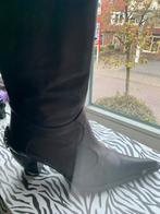 Laarzen en schoenen, Kleding | Dames, Schoenen, Ophalen of Verzenden, Zo goed als nieuw, Zwart, Hoge laarzen